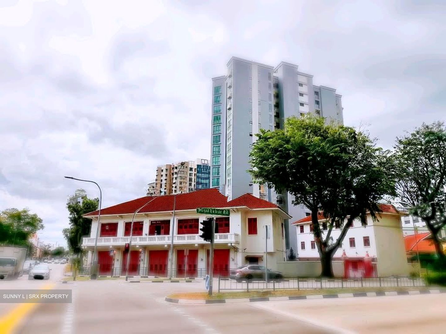 Masjid Wak Tanjong (D14), Retail #563313281